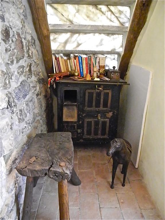 Bed and Breakfast Sotto Il Castello Trebiano Экстерьер фото