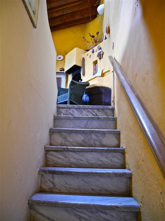 Bed and Breakfast Sotto Il Castello Trebiano Экстерьер фото