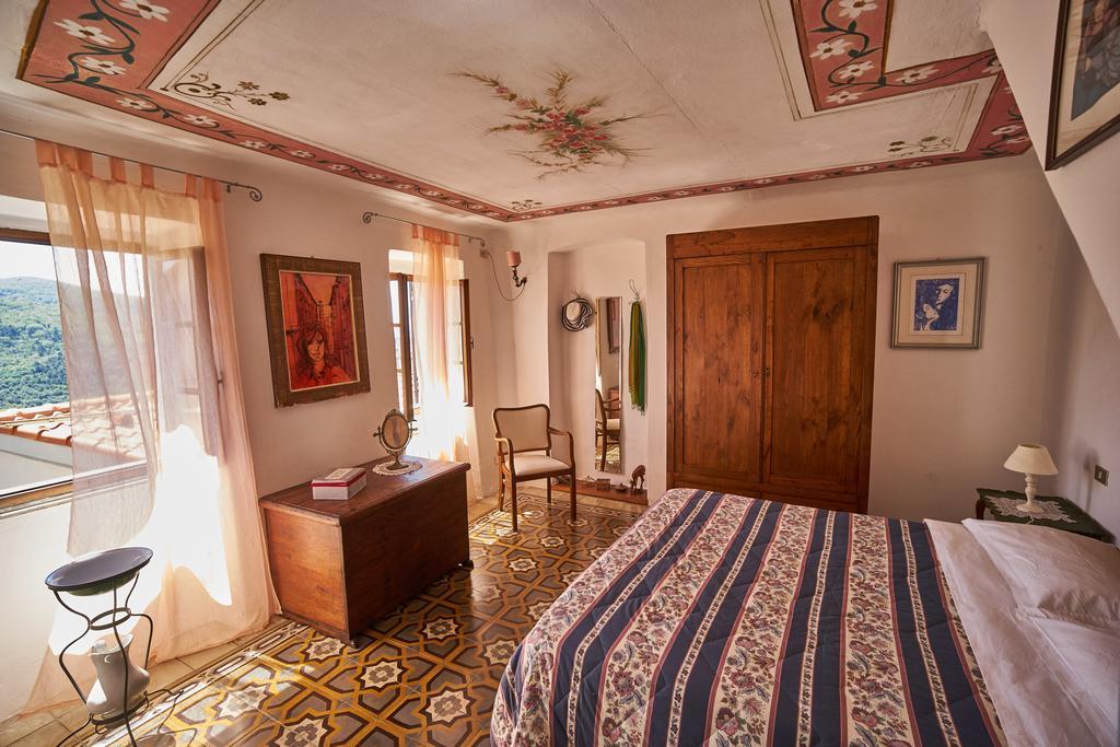 Bed and Breakfast Sotto Il Castello Trebiano Экстерьер фото